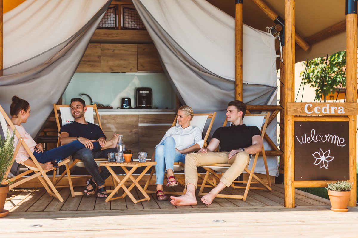 Fancy trying something different this year? Take your family to stunning Slovenia and stay in these luxury glamping tents where breakfast is included! Check it out childfriendlyescapes.co.uk/properties/gla… #childfriendlyescapes #familyfriendly #familytravel #familyholiday #Slovenia #Glamping