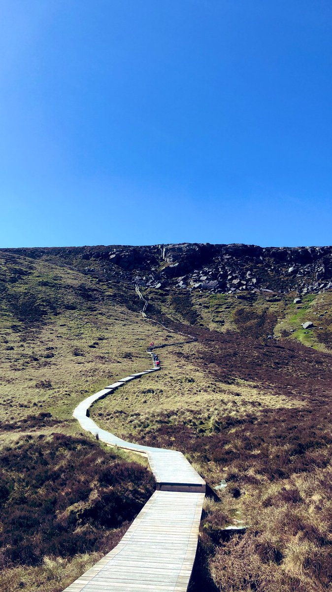 What a beautiful country we live in ☘️#stairwaytoheaven #fermanagh #15km #northernireland #450steps. Another hike ✅ off the bucket list 😊