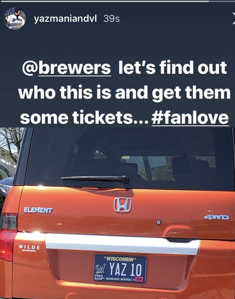 Brewers's tweet photo. Is this your car? Know the owner? Yaz is looking for ya! 

Retweet to help us find ‘em and reply below if you have a lead. 🚙 #ThisIsMyCrew https://t.co/BhiDbGrX5D