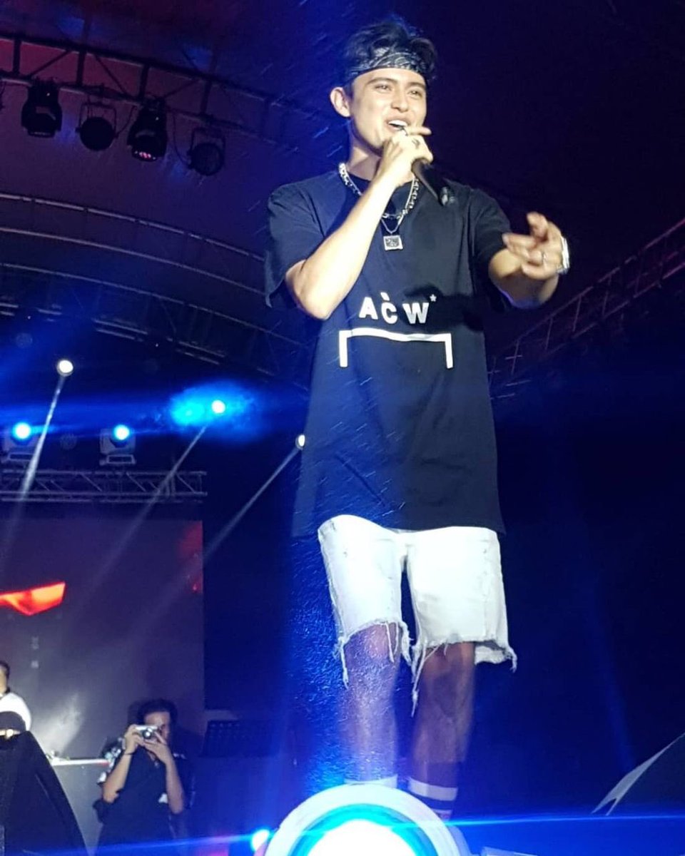 REIDersOfficial's tweet photo. JamesReid 
#MakeMayhem
#CincoDeMayhem2019 

📷 ubesmiles09

JaDine | James Reid | Nadine Lustre 
#MakeMayhemWithJaDine https://t.co/VRVfxEHV7F