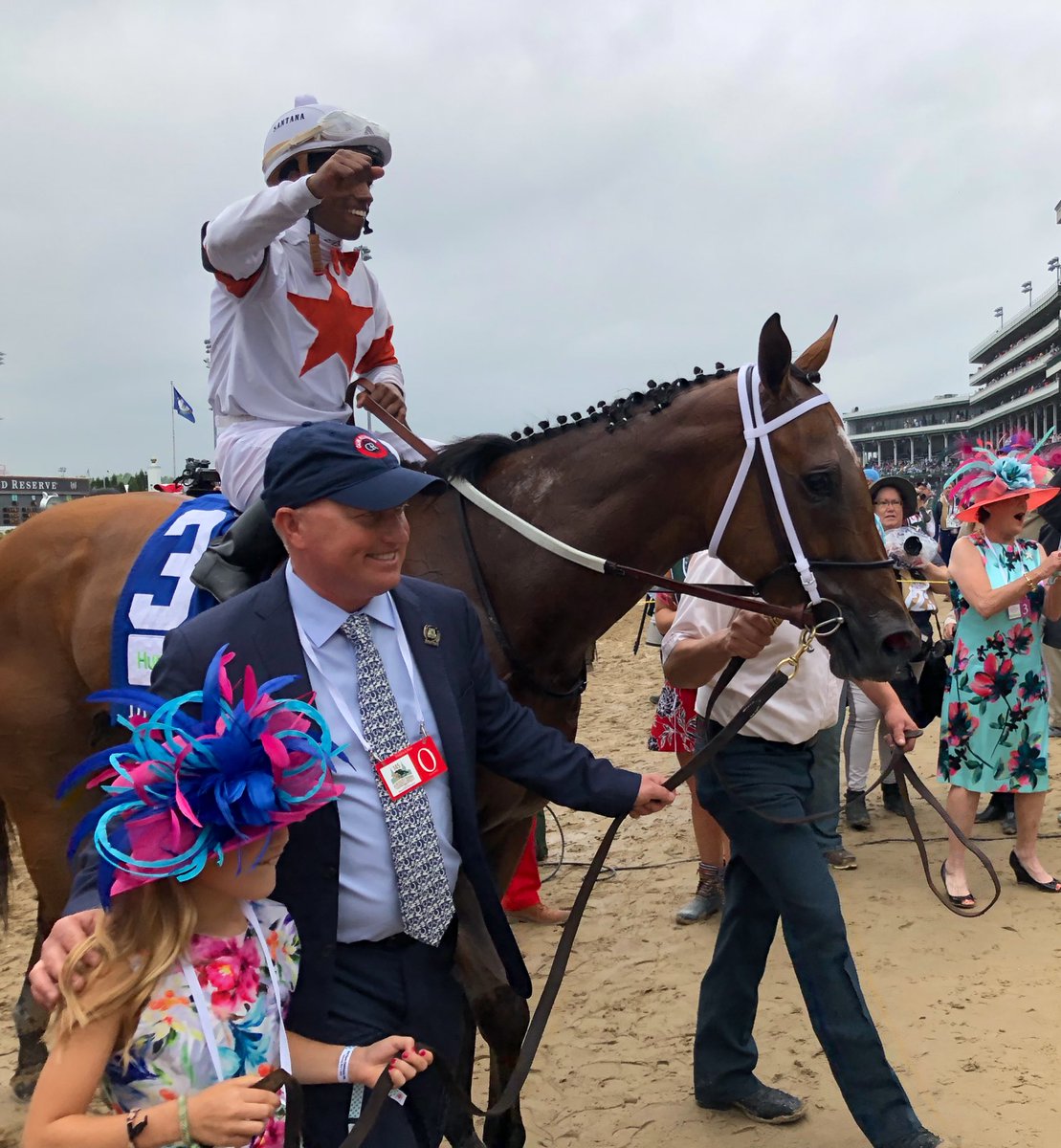 racing_dudes's tweet photo. MIA MISCHIEF won the #EightBelles here last year & returns to take down the Grade 1 #HumanaDistaff with @RSantana_Jr up!
Congratulations to the Asmussen barn & all the connections! https://t.co/qrVyLhxm4g