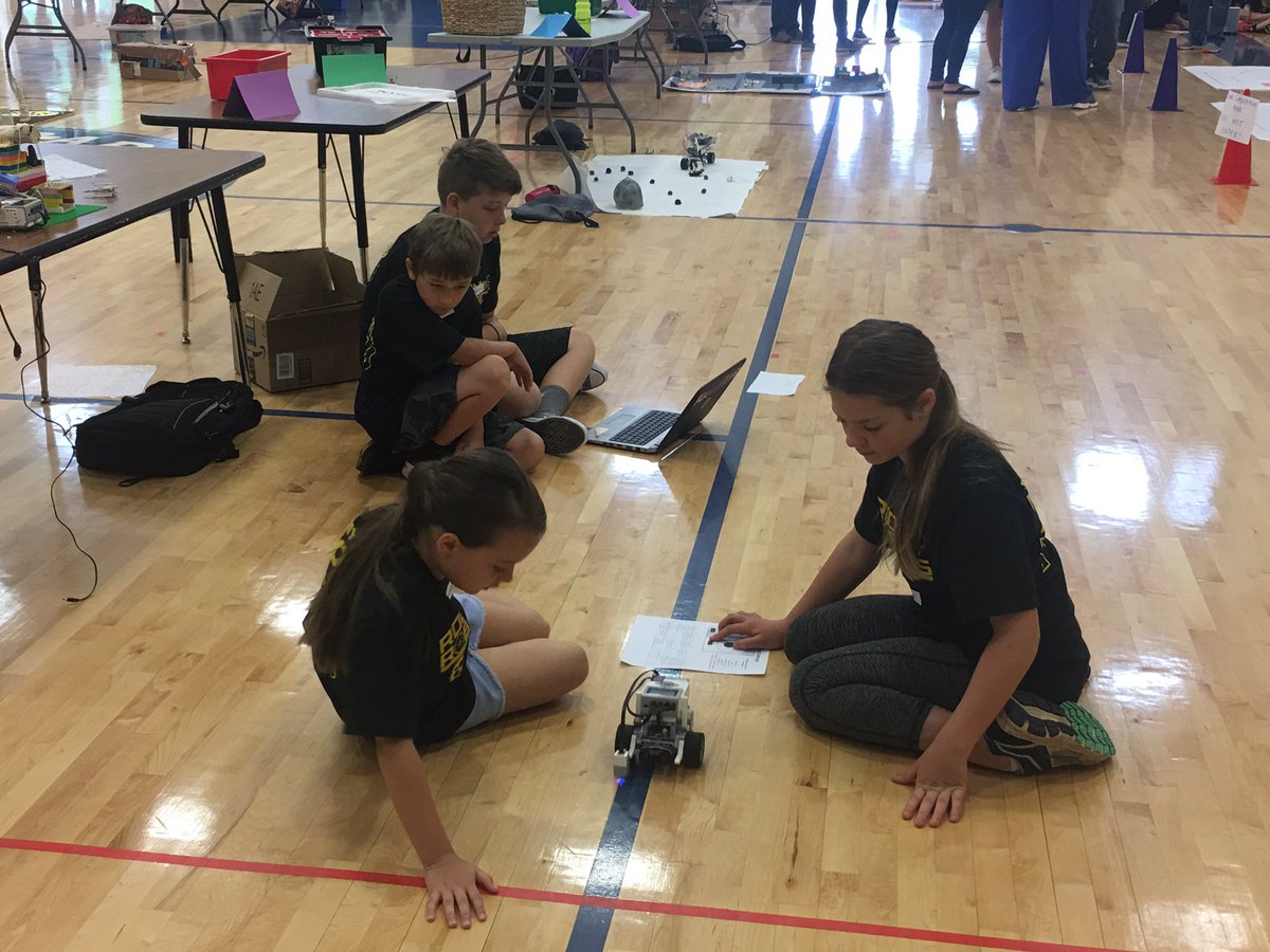 TDMacTCE's tweet image. A fun day at the Northwest Rockin Robotics tournament!  Didn’t hurt that we brought home a first place trophy!  @TDookhith @tce_pta @TCEeagles @EV3Lessons @NLCCMS #WeAreTCE