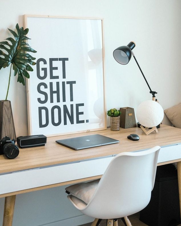 Socialite_Net's tweet photo. You know what often gets overlooked in building a social media presence. The tools! 🛠️ How you post and track your content plays a big part in the success you'll see on social media. 👌 Have any questions? Check out https://t.co/8zFdv3dzx6 https://t.co/iiKdvU6xno