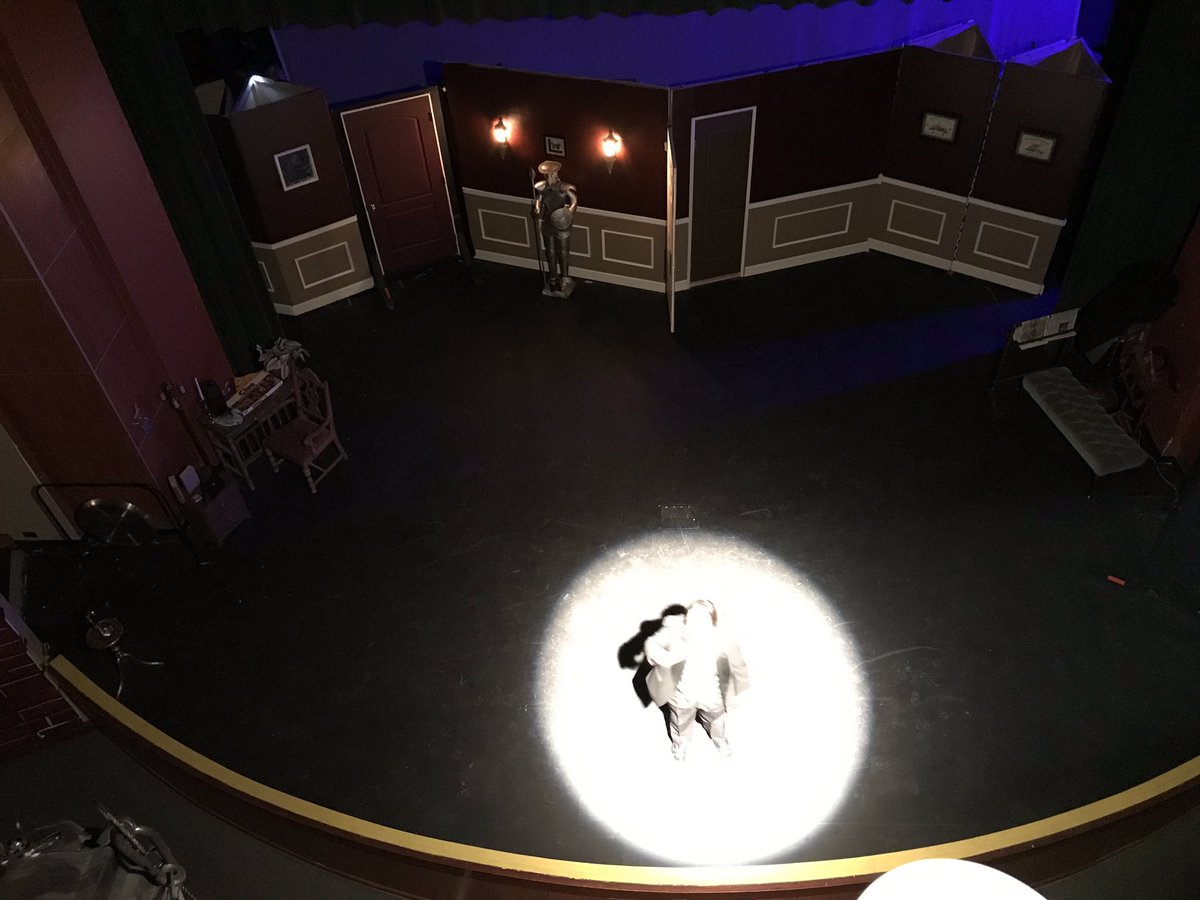 starryknights_'s tweet photo. Two more shows today at 2pm and at 7pm! 🔎🎭 https://t.co/20P9kXg5CB