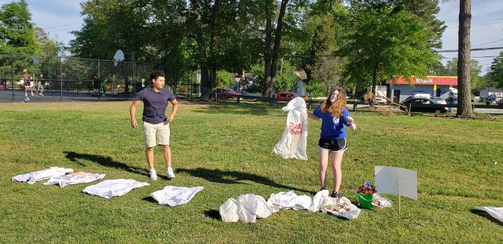 BrutonKeyClub's tweet photo. Bruton Key Club staying connected to the community with Magruder Elementary’s Spring Fest https://t.co/7bsqfTV5UJ