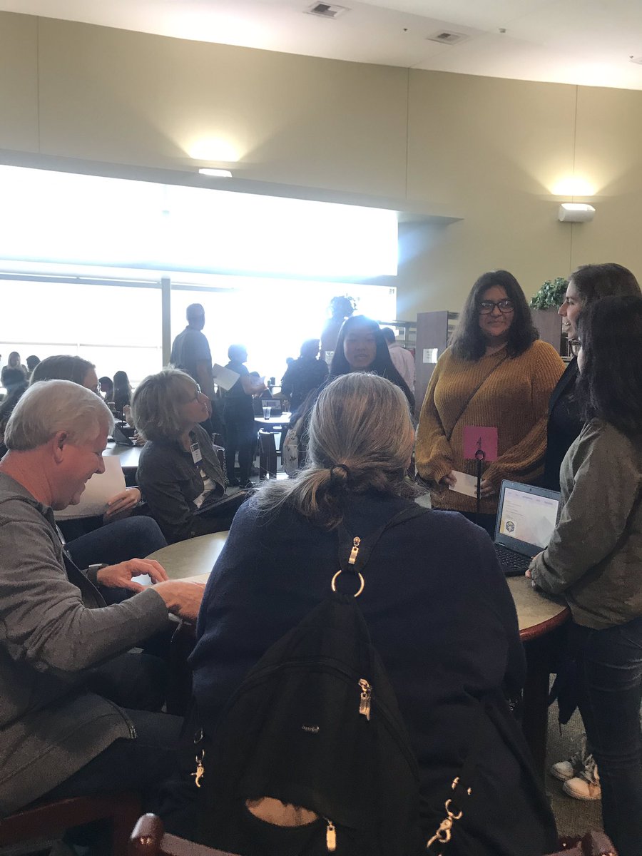 Ligia_SeesYou's tweet image. #CodeQueens Cypher 2.0 team representing @SanPasqualHS in the #CodeQueensShowcase being hosted by @CSUSM. Tatiana, Alondra, Macey, and Ximena. 17 teams from 9 schools. #GirlsWhoCode #Hackers