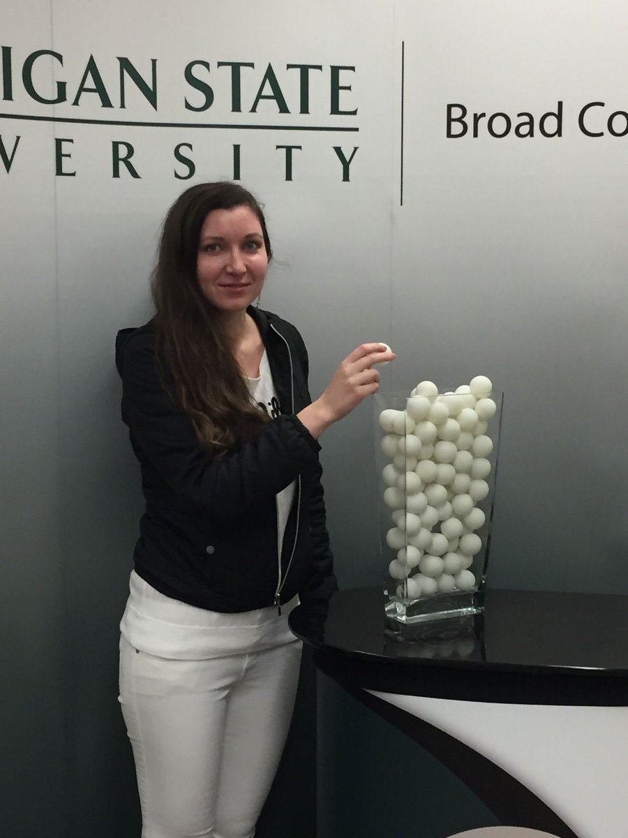 MSU_MBA's tweet photo. Congratulations to Lily on her offer from L'Oreal!
#msumba #michiganstate #michiganstateuniversity #loreal #summerinternships https://t.co/Vq6bHTn9ZN