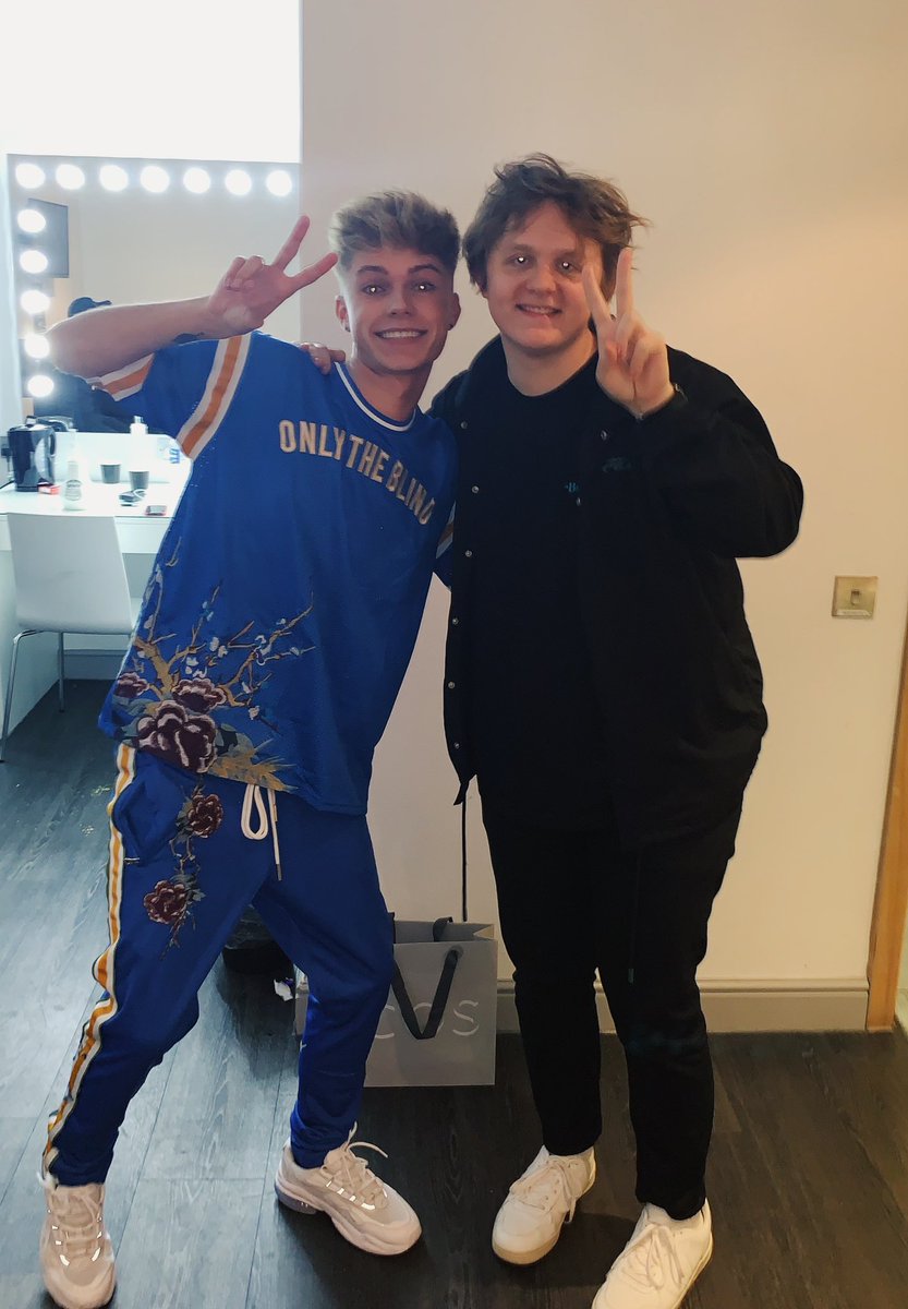 HRVY's tweet image. Ma princess @LewisCapaldi