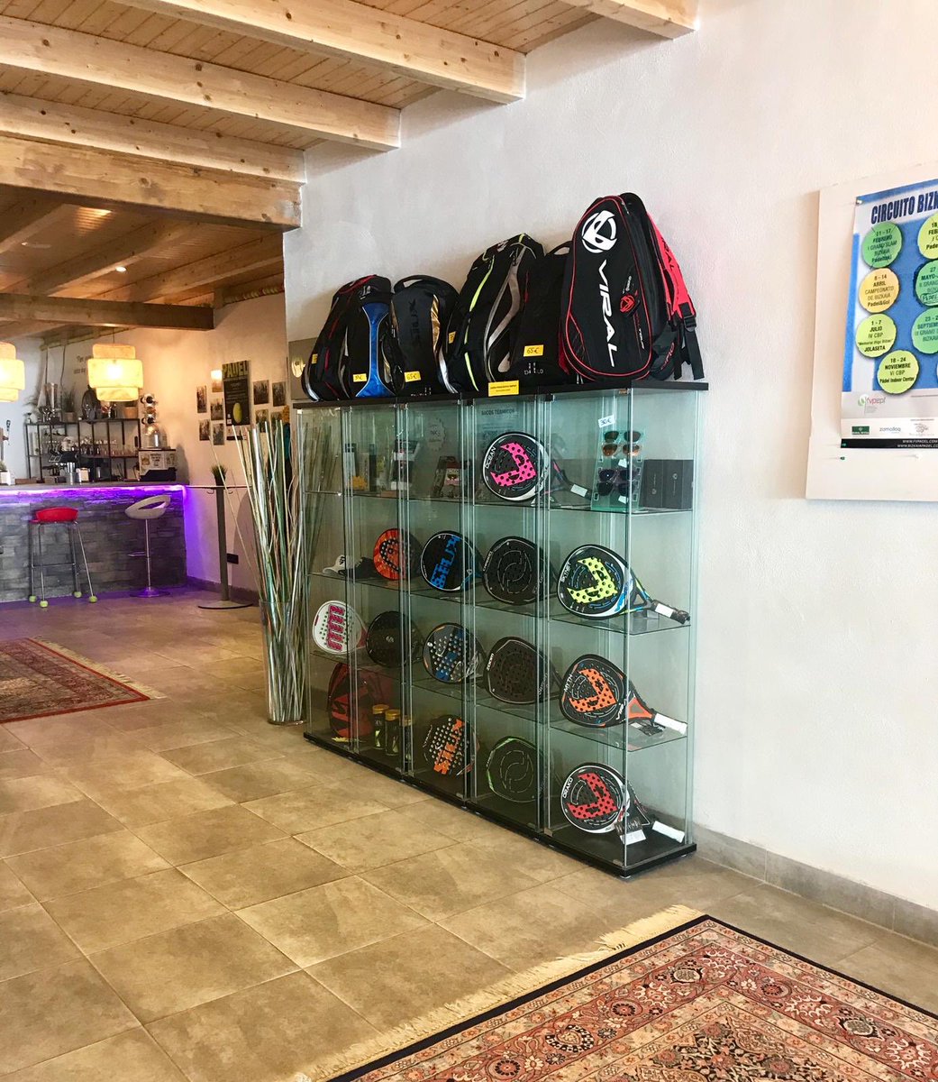 VIRALPADEL's tweet image. 🎾 Recordaros que en Padeland podeis probar todas nuestras palas 😜

#SkynetPro #DrakoFast #MythFast #OceanPro