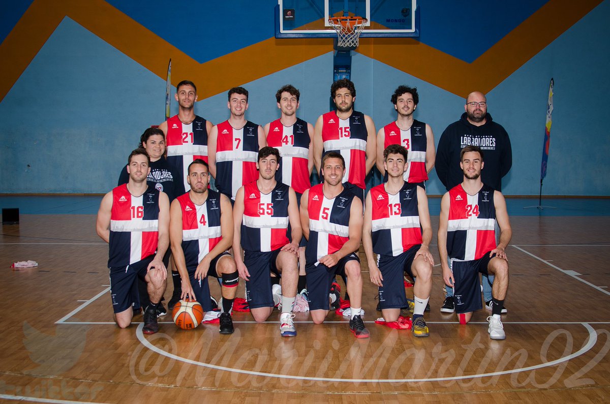 pj_mtnez's tweet photo. Gracias por esta temporada, R.C. Labradores, nos hemos quedado a un pasito, pero no tengo ni un “pero”. Hemos trabajado, sufrido y disfrutado...con eso nos tenemos que quedar. 
Seguiremos disfrutando del baloncesto. 
GRACIAS.
🔵⚪🔴 https://t.co/5j3OBiMofQ