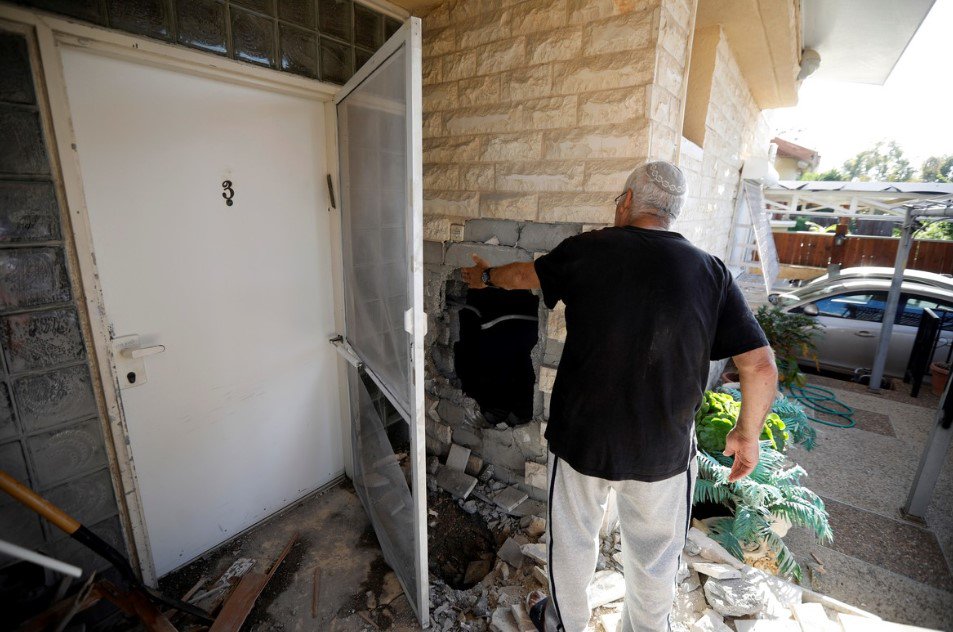 HebreosNet tweet media