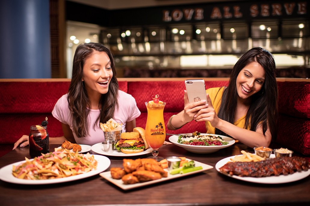 Disfruta del fin de semana en #HRCMallorca y no olvides de etiquetarnos en todas tus fotos con <a href="/HRCMallorca/">HRC Mallorca</a> #HappyWeekend