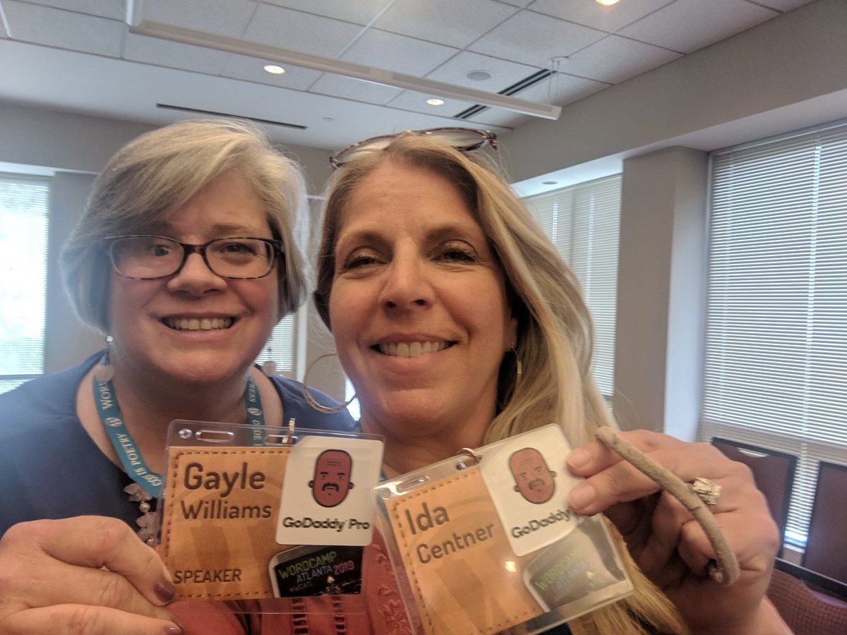 idacentner's tweet photo. Twinsies @GoDaddy #WCATL https://t.co/ESdM0mMUeT
