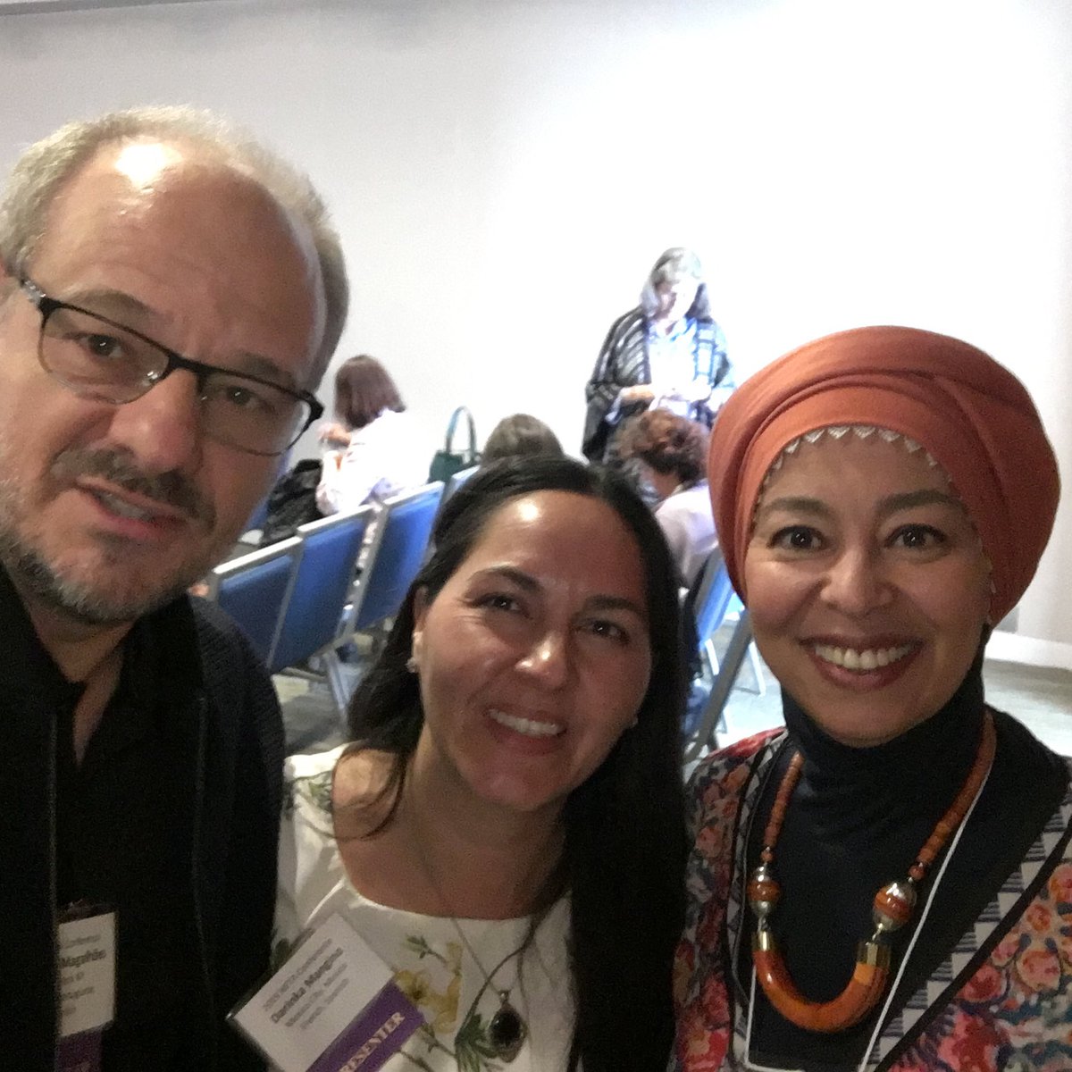 ewandromag's tweet image. A long-awaited encounter. Great to see @MahaElMetwally in the flesh, after years of online interaction. And to meet @dmw_interpreter again! @NETAtrans #NetaConf2019 #1nt