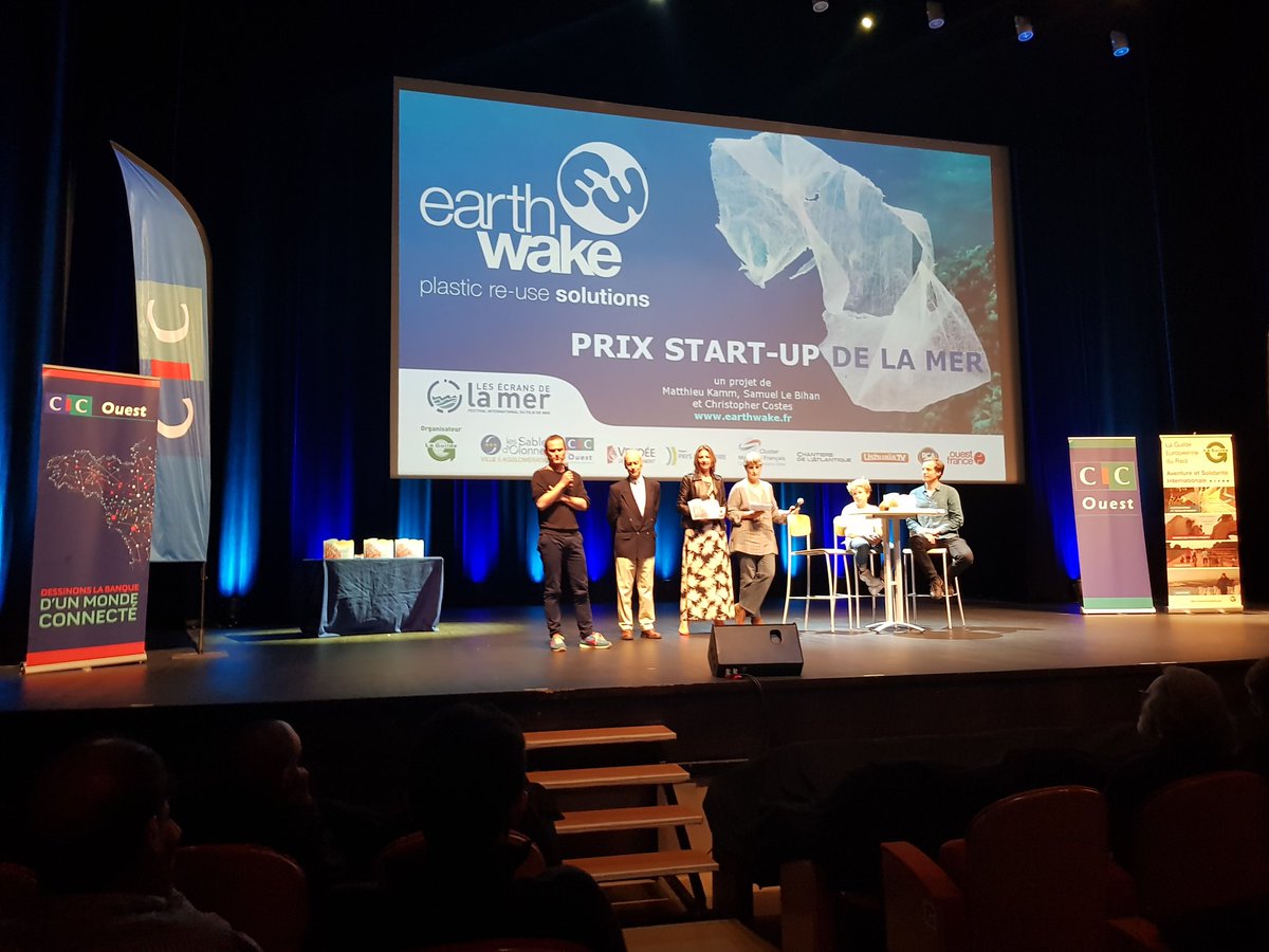 Laurent METRAL (@lmetral44) on Twitter photo <a href="/EcransDeLaMer/">LES ECRANS DE LA MER</a> prix de la #StartUp de l'année à Earth Wake pour le recyclage du plastique des oceans <a href="/EcransDeLaMer/">LES ECRANS DE LA MER</a> prix de la #StartUp de l'année à Earth Wake pour le recyclage du plastique des oceans