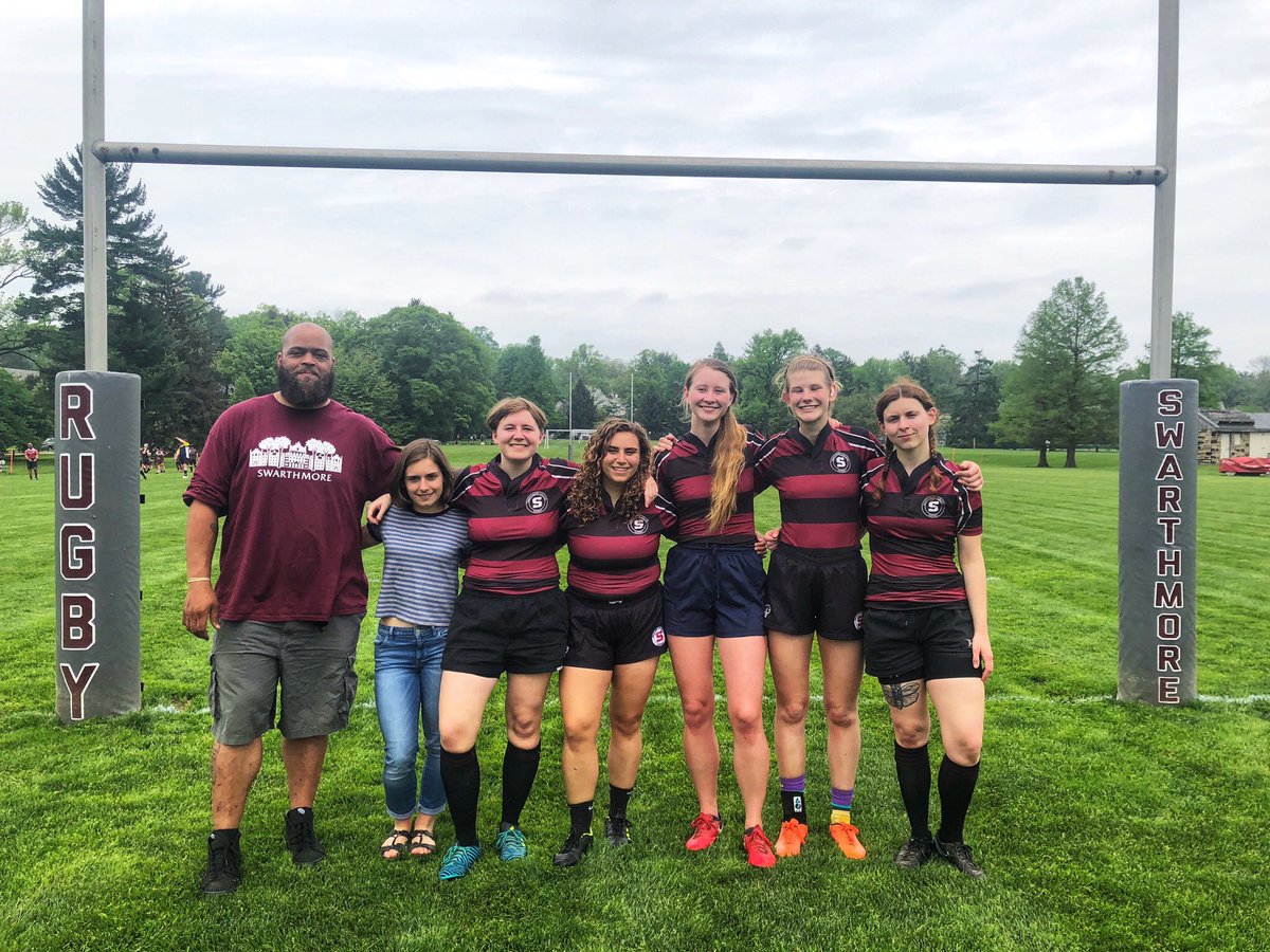 SwatRecWell's tweet photo. What better way to spend a beautiful spring day than welcoming our alumni back for the annual alumni game. #Swarthmore #SwatPhoto #SwatRecWell #Rugby https://t.co/OV5F1qT5NB