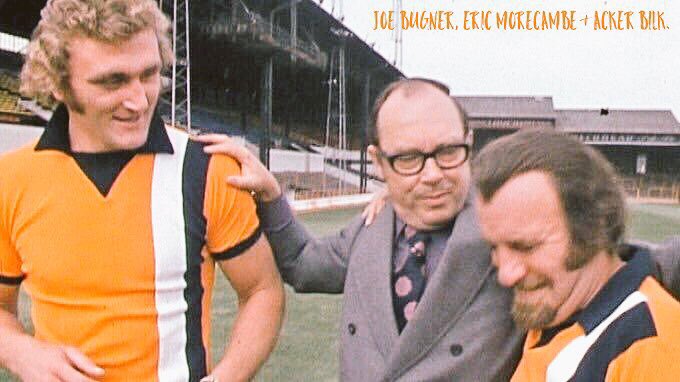 eric_ernie_col's tweet photo. Congratulations Luton Town FC
League One Champions...well done Sunshines! 🌞👓
@LutonTown @nickowentv 
#EricMorecambe
#LutonTown https://t.co/YKisIdUMXV