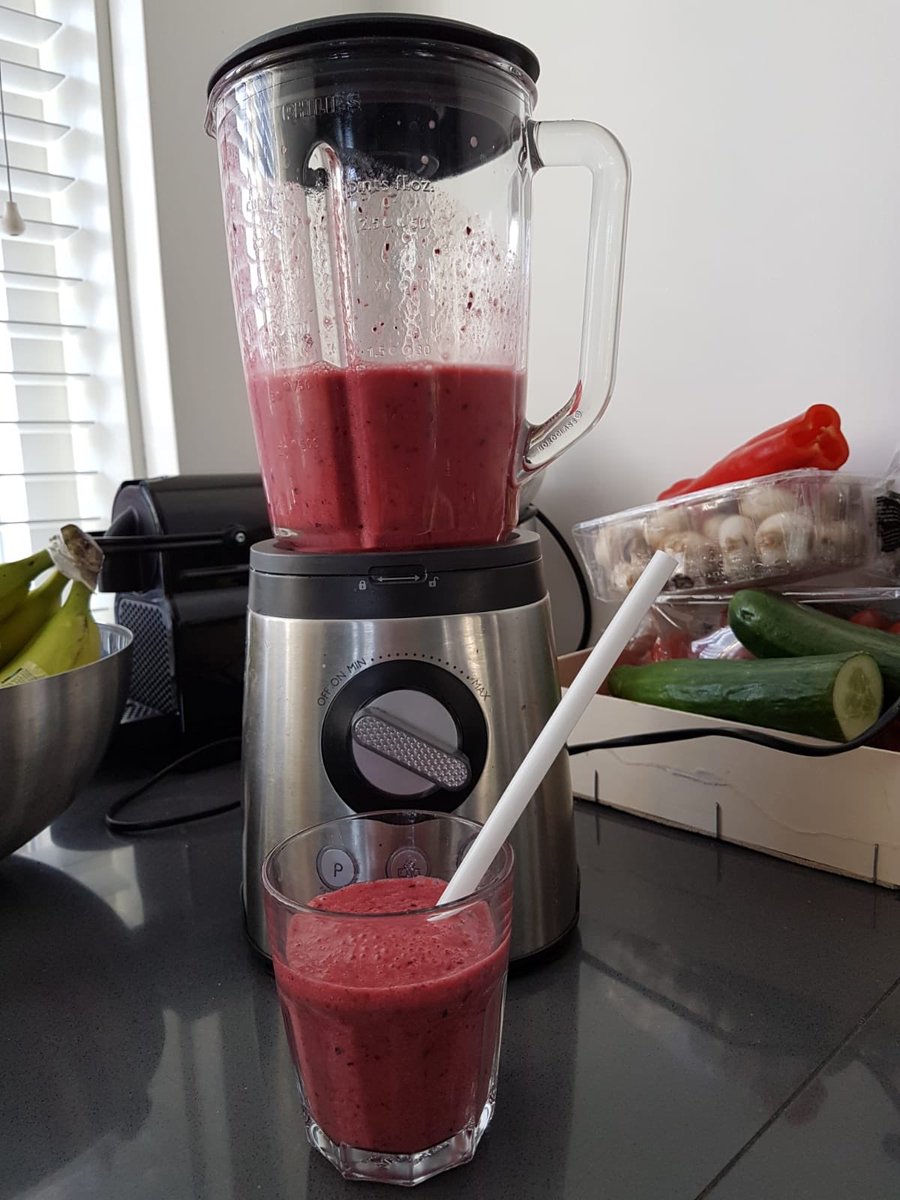 Deze #fairtradeweek ‘kookt’ elke dag één onze Ladies met 1 of meer Fairtrade producten. Miranda maakte een heerlijke Smoothie. Zo makkelijk is het👍🏻