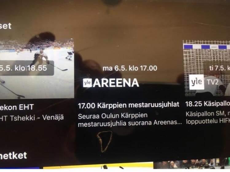 Ja sit telkkarin ääree