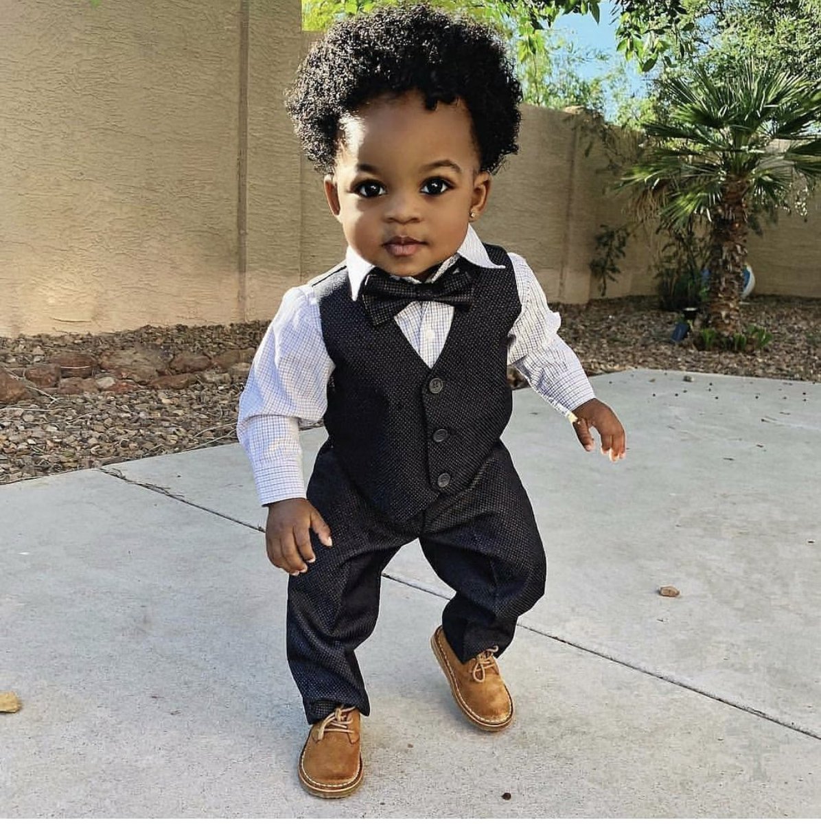 afroslay's tweet photo. Where’s your baby fever meter at? 😍😍😍😍😍 https://t.co/iQN1ic6RIA