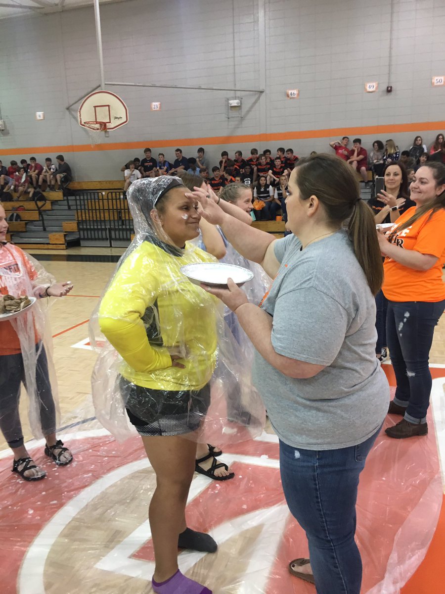 LMSRamblers's tweet photo. LMS pep rally! #lmsramblers https://t.co/ZLPRoy1Azc