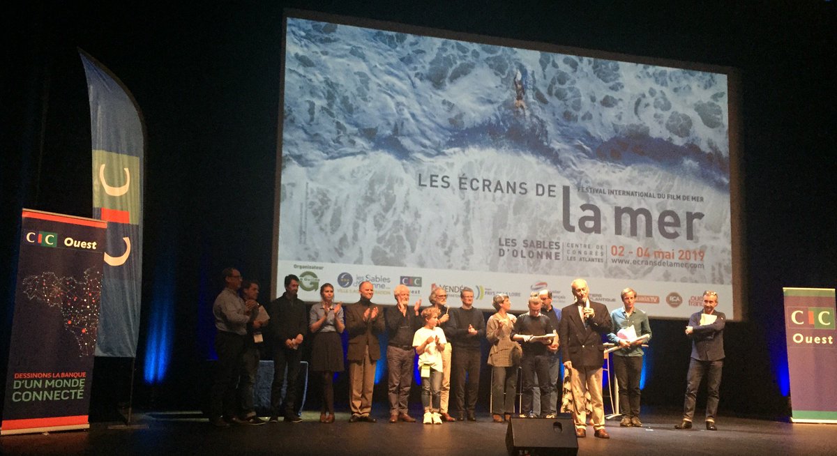 Laurent METRAL (@lmetral44) on Twitter photo Clap de fin d'une très belle édition du festival des <a href="/EcransDeLaMer/">LES ECRANS DE LA MER</a> à <a href="/VilleDesSables/">Ville des Sables d'Olonne</a> avec #CICOuest partenaire. La mer est définitivement l'avenir de la terre ! A l'année prochaine ... Clap de fin d'une très belle édition du festival des <a href="/EcransDeLaMer/">LES ECRANS DE LA MER</a> à <a href="/VilleDesSables/">Ville des Sables d'Olonne</a> avec #CICOuest partenaire. La mer est définitivement l'avenir de la terre ! A l'année prochaine ...