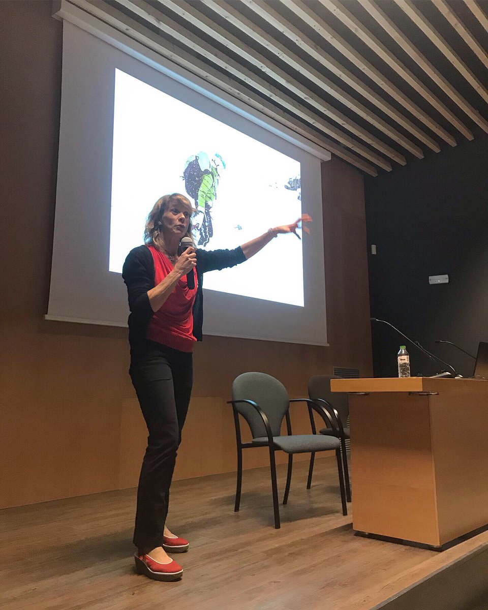 GECA_84's tweet photo. Final del #basmountainfestival amb @Aracelisegarra 
Un @CanTronaCCN a rebentar 
Moltíssimes gràcies a tots els assistents, a tots els ponents i a l’@ajuntamentbas 
Demà tots a la #lletissonada!!! https://t.co/sWHDPf7e8r