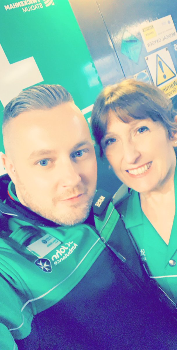 Had a great day supporting Joanna @TheCycleRider at #Twickenham on behalf of @stjohnambulance 

This is her 2 event as a #Nurse, we had the opportunity to do some clinical teaching along with clinical supervision 

#ArmyNavyRugby #ArmyvNavy @ArmyvNavyRugby #StJohnPeople #MySJADay
