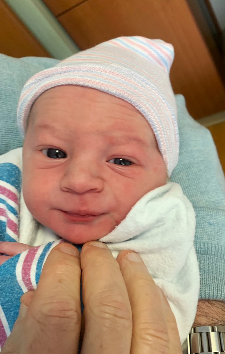 Ssnyder1835's tweet image. World, meet Quinn!

Born on free comic book day AND May the 4th, his claim to the nerd iron throne is formidable. 

Mom is doing great. And thank you for all the love shown to our family. Truly. Love you all back. 

He has my eyebrows!

Middle name is Elvis

Happy day 🍻🤘🏻❤️🍼