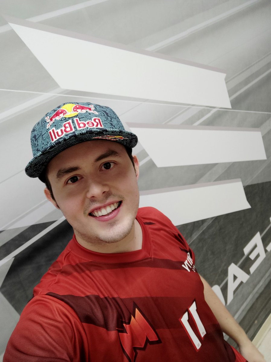 Janoz_'s tweet photo. Siiiiiiiiiiiii!!!!!!! 🔥Top 4 del mundo! Clasificado a semifinales ganando todas mis series. Lo estoy dando todo y por fa sigan con el apoyo monumental!

Vamos por tí Atlanta ! 🙏 https://t.co/zFgHGHKTAD