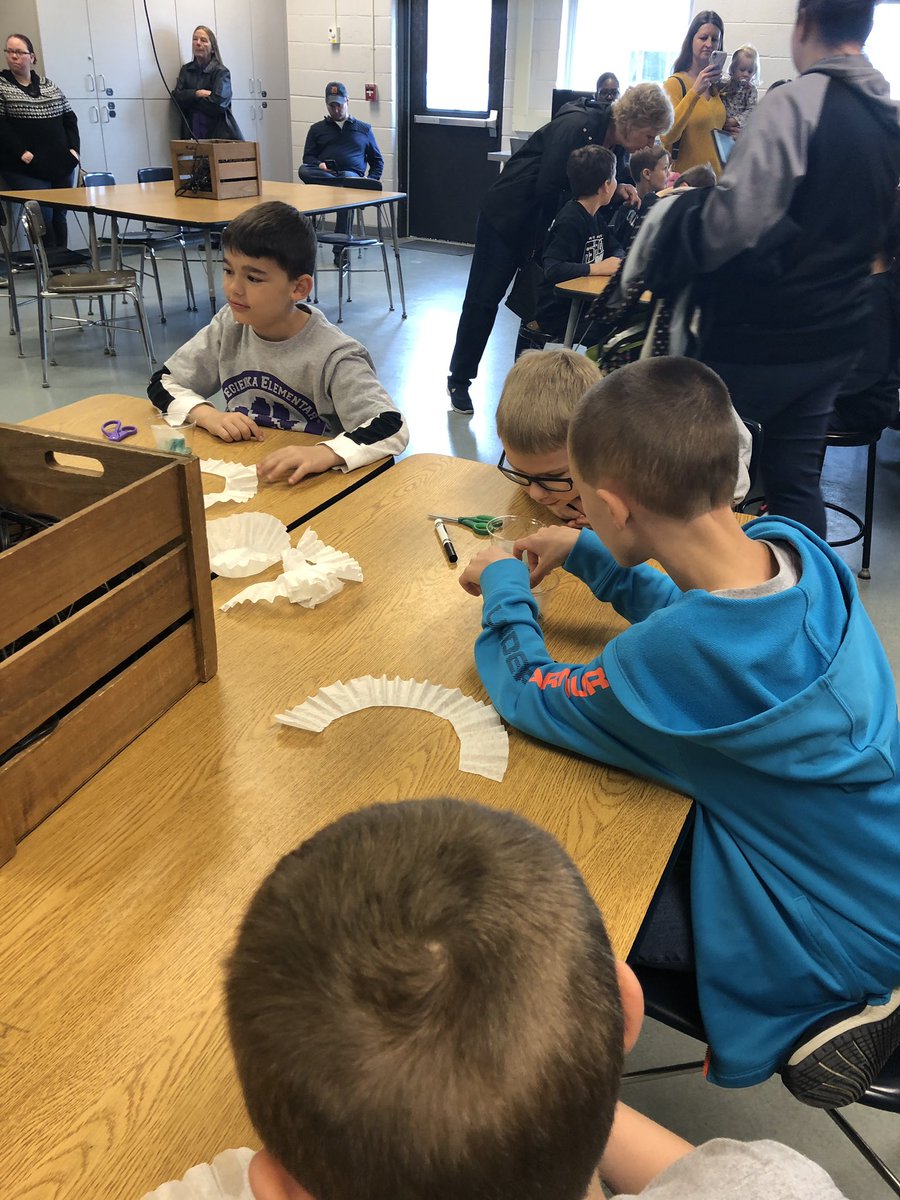 MissDarnell7's tweet photo. Had a great time at our LEGO Expo today. We took home the Innovative Research award!🥇🤖 I am so proud of my robotics students! https://t.co/DixJpyBDbK