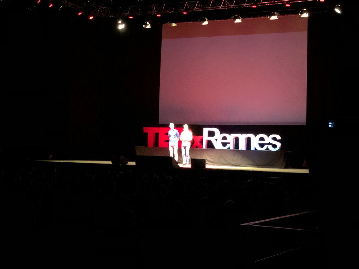 komanddo_fr's tweet photo. #tedxrennes | Mersi @ArnaudHoedt é Jérôme Piron pour ceux court d’ortografe é distoire ô @TEDxRennes 💯😂 https://t.co/gJkhmshvGh