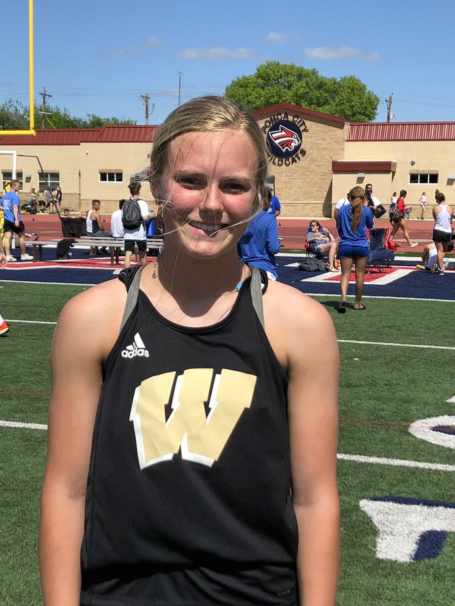 3rd Place 100 Hurdles at Regionals <a href="/avery0624/">Avery Williams</a>