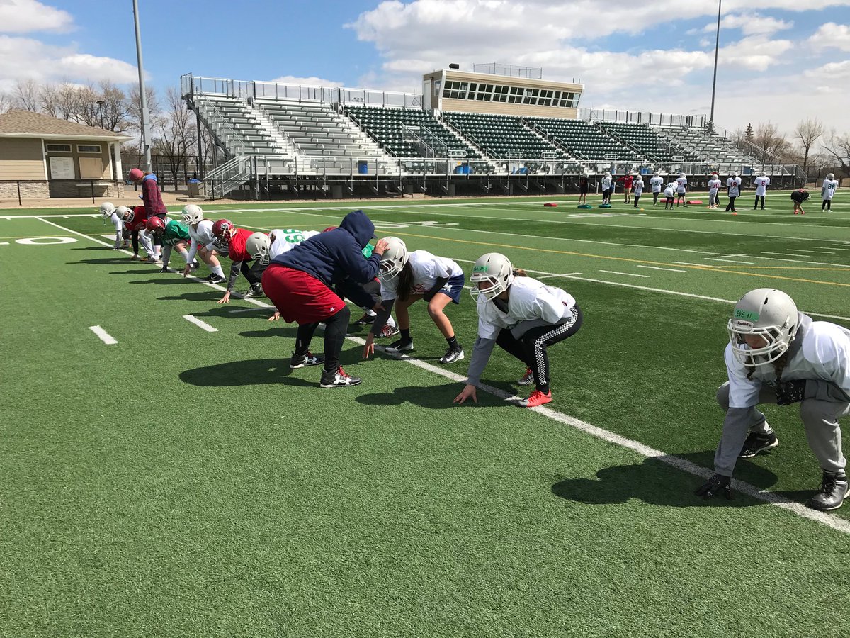 VictoriasRegina's tweet photo. First Spring Camp! 35 girls are here to learn tackle football! We are so grateful to have awesome coaches who are also @ReginaRiot players or coaches. https://t.co/i8hmUNLwY7