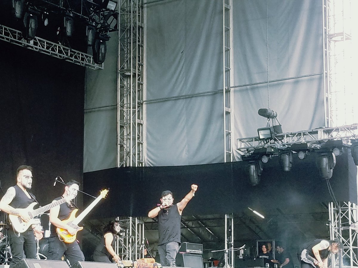 €d¡Th tweet media