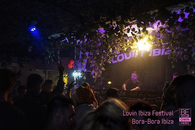 _edwardteach's tweet image. Body, soul and a lot of Techno at @lovinibizafestival // @edwardteach  @boraboraibizaofficial #ndd  @berlin_invasion #madridinvasion #djs #djing #djlife #djtravels #ibiza #club #clubbin #berlin #madrid #techno #tech #night  #nodivadjs #music #weekend #instadj #followme #pico…