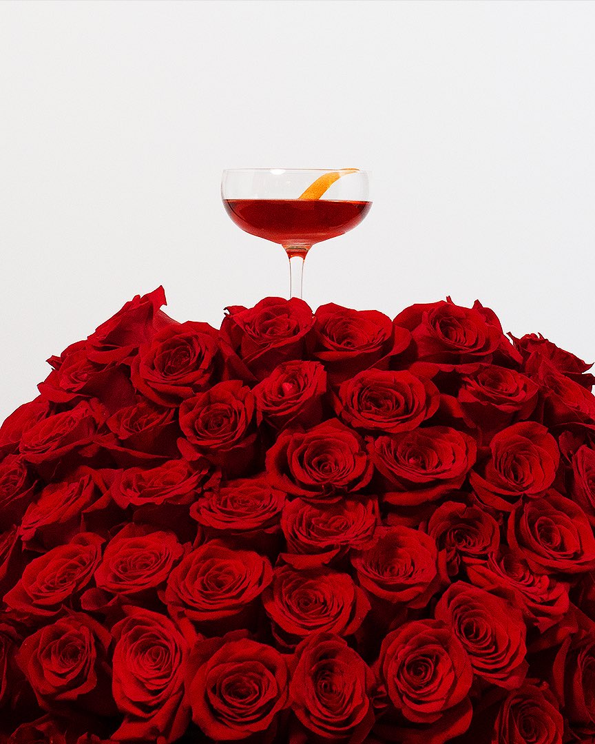 Make way Mint Julep. A new contender is joining the winner’s circle. Welcome the Boulevardier.
.
.
1 Part Russell’s Reserve® 10 YO Bourbon
1 Part Campari®
1 Part Cinzano® 1757 Sweet Vermouth