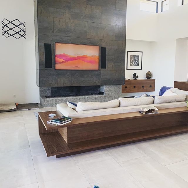 VIP_Integration's tweet photo. Not a bad set up to watch the Kentucky Derby and NHL Playoffs tonight. #kentuckyderby #nhlplayoffs .
.
.
 #audiovideo #audiovisual #smarthome #hometechnology #homeautomation #tvmounting #luxuryhomes  #scottsdale #paradisevalley #arizona  #sonos #contractor #interiordesign #c… https://t.co/Rdt8vndiIA