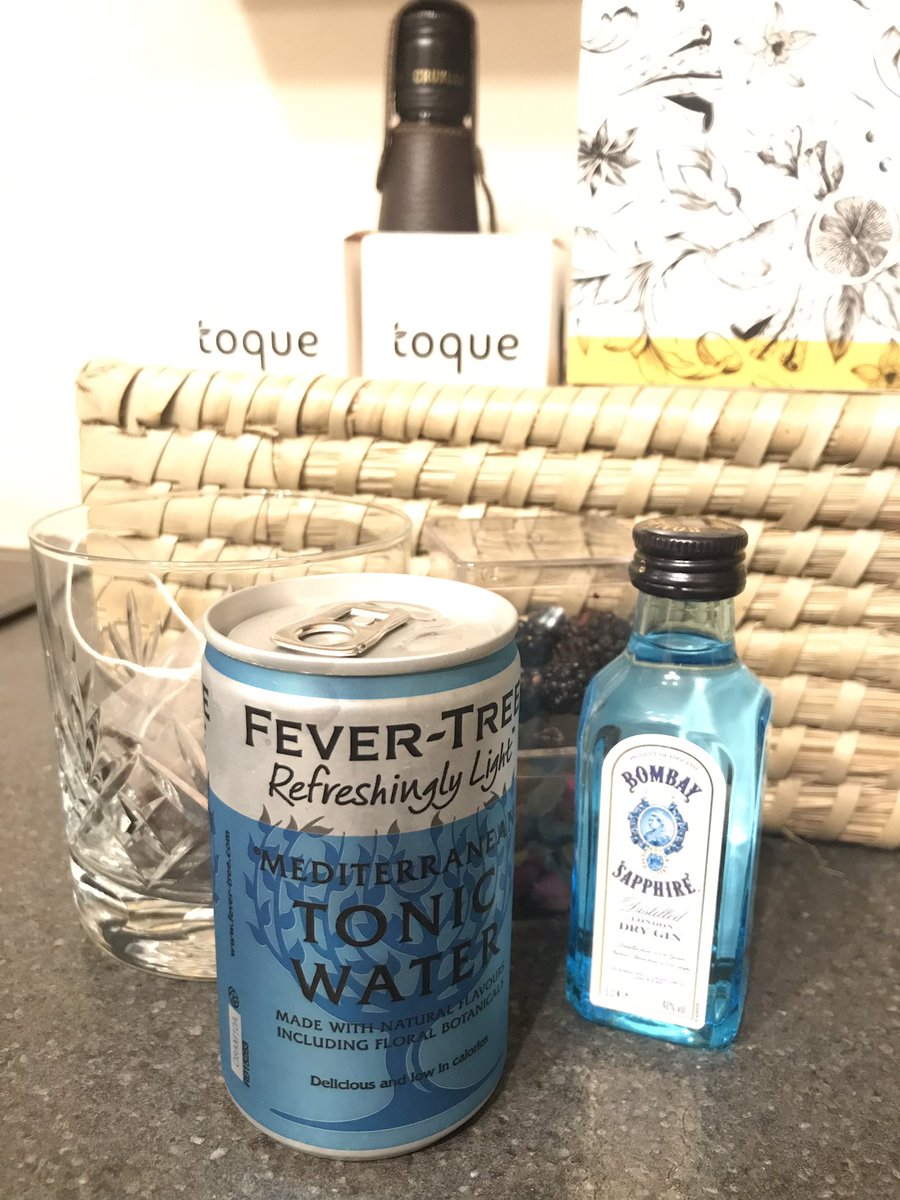 Nic_Mather's tweet photo. Just a small treat 🙊🤪@fevertreemixers #malariamustdie @malarianomoreuk to help fight the world's deadliest disease https://t.co/zOvFJE0YEQ