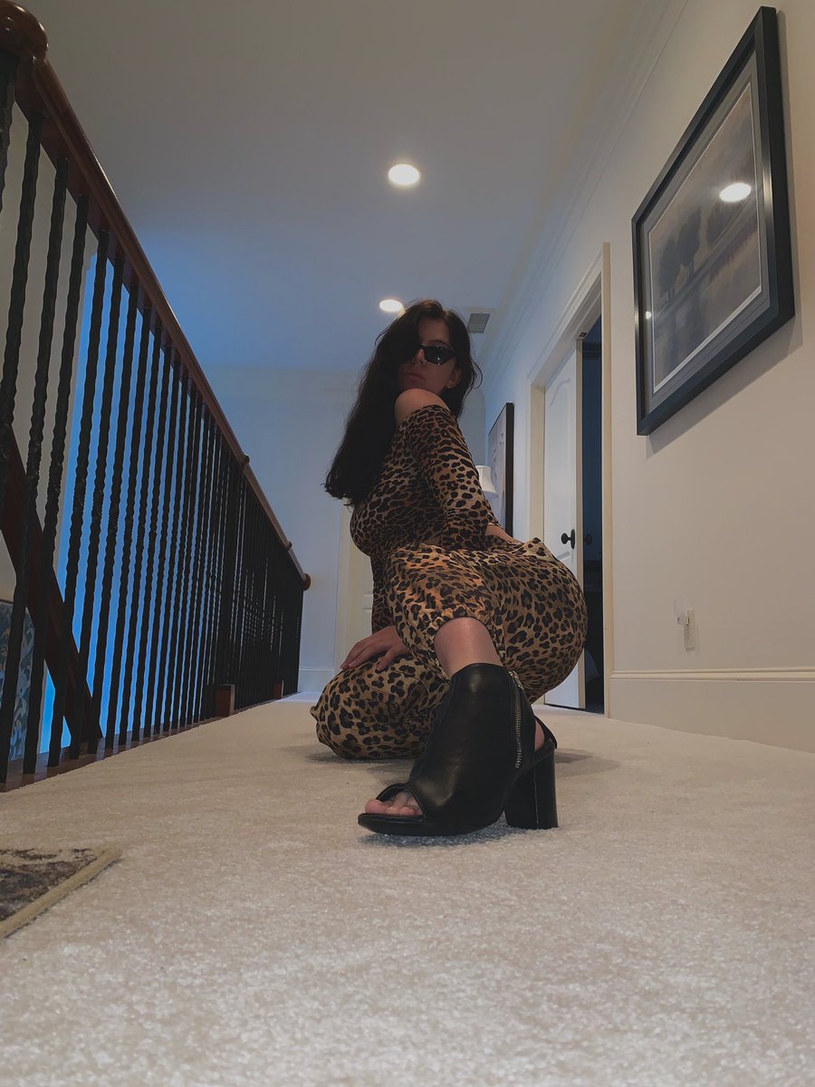 crypticado's tweet photo. @FashionNova Sponsor me lol https://t.co/uO79ifUXZw