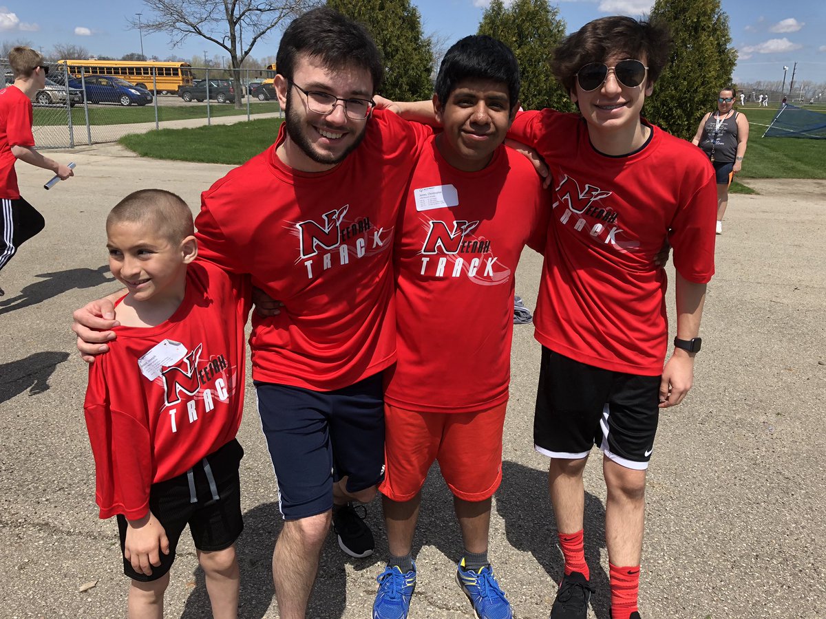 Live Unified! Neenah Schools had 6 unified track relay teams today at the Region 4 Track Meet! Go Rockets!!🚀🚀🚀 #unifiedchampionschool #specialolympicswi #liveunified