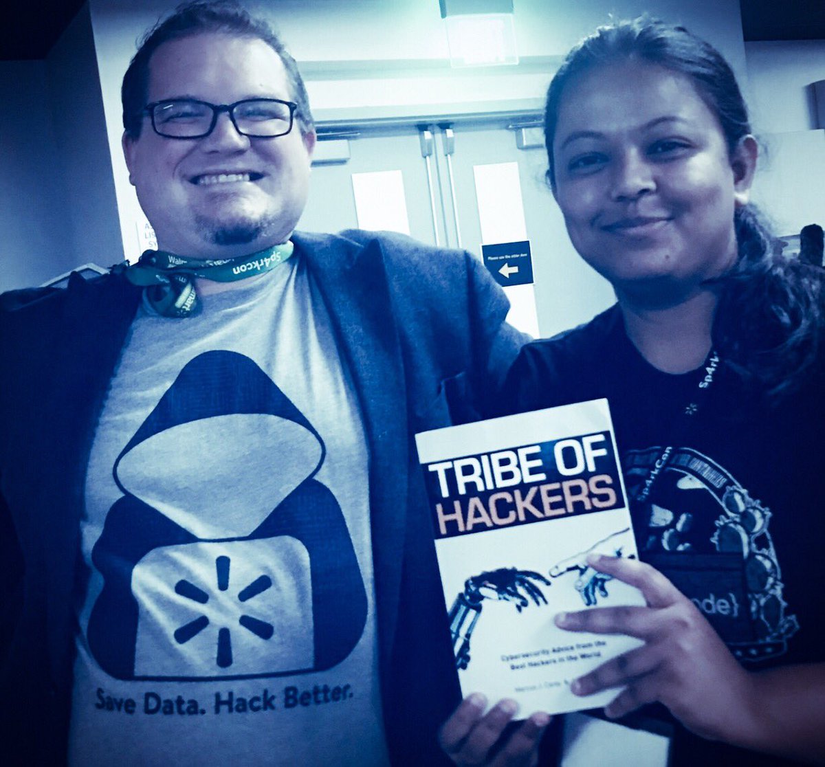 BePositive_2021's tweet image. Look what I got from @Sp4rkCon!  Amazing #HackerStories ! Cannot wait to read it! Thank you @Sp4rkCon for this! I am honored! Thank you @TribeOfHackers for sharing your stories!