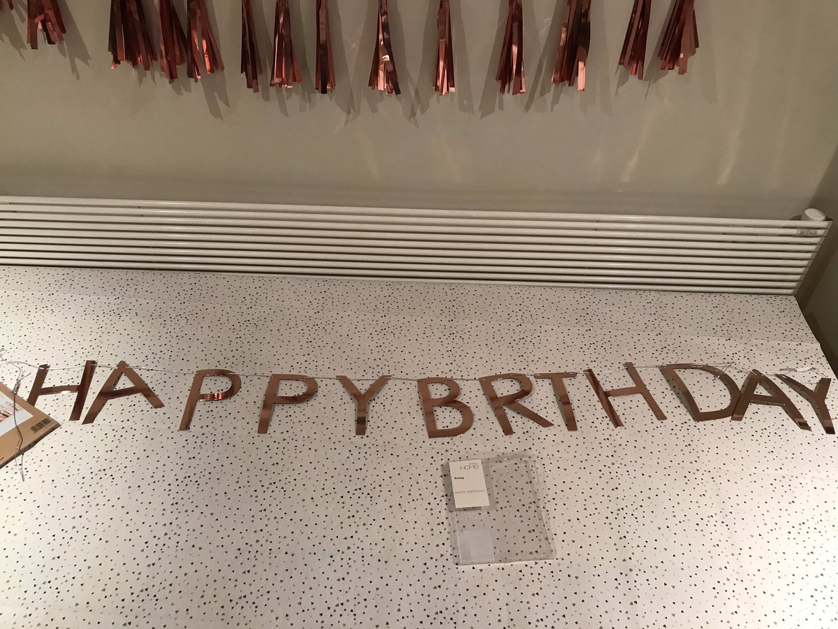 timxd22's tweet photo. Daughters 8th Birthday @sainsburys HOW DO YOU SPELL BIRTHDAY 🤦🏻‍♂️😱 https://t.co/ochgBOk0BC