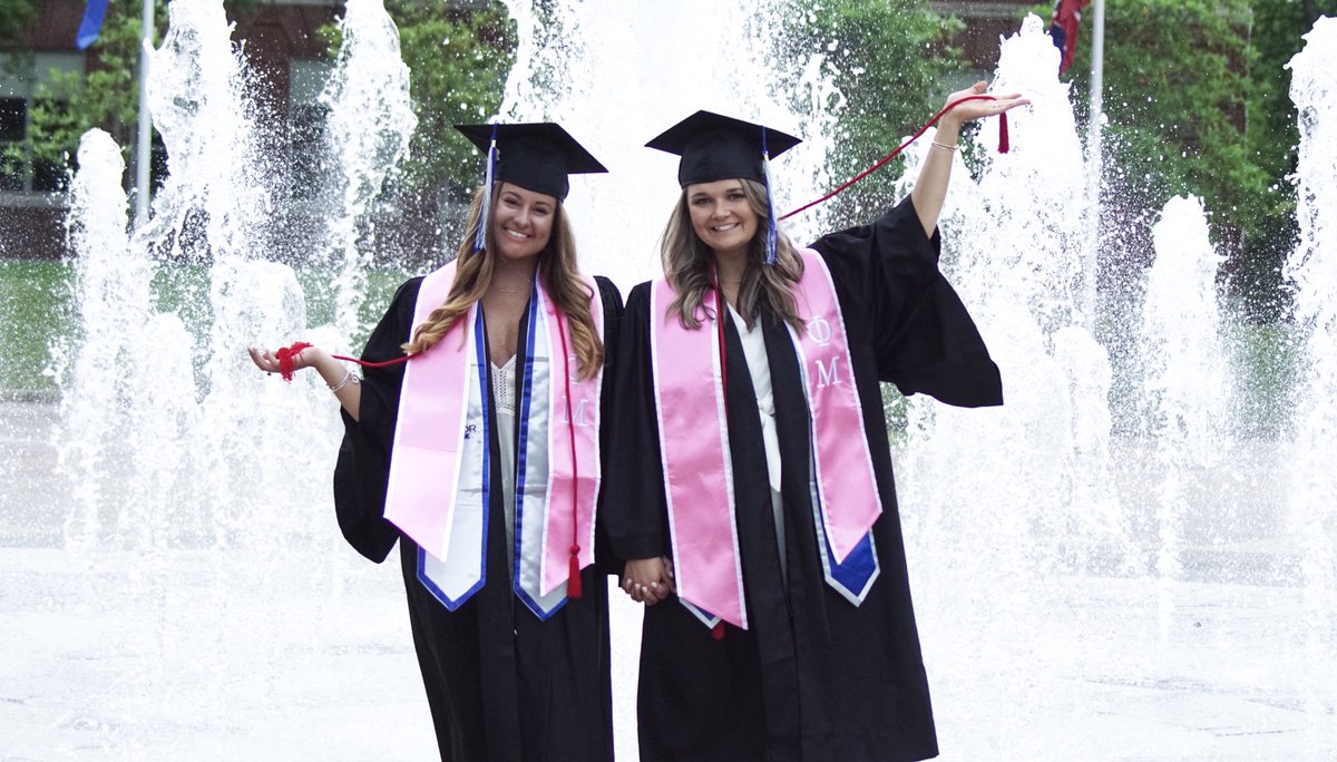 Huge congrats to all our girls who graduated today!! We could not be more proud + are so excited to see what’s in store for each of you🤩💞🎓