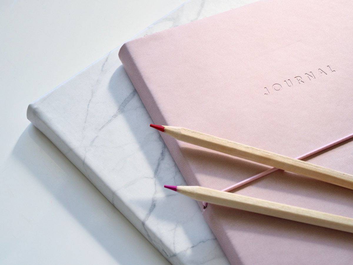 NightAlibi's tweet photo. Journaling is good for the mind, body and soul. Plus it's fun! ☺️📘🖊️🌈❤️
#journal #journaling #writing #journalkeeper https://t.co/uGtgvoWpeq