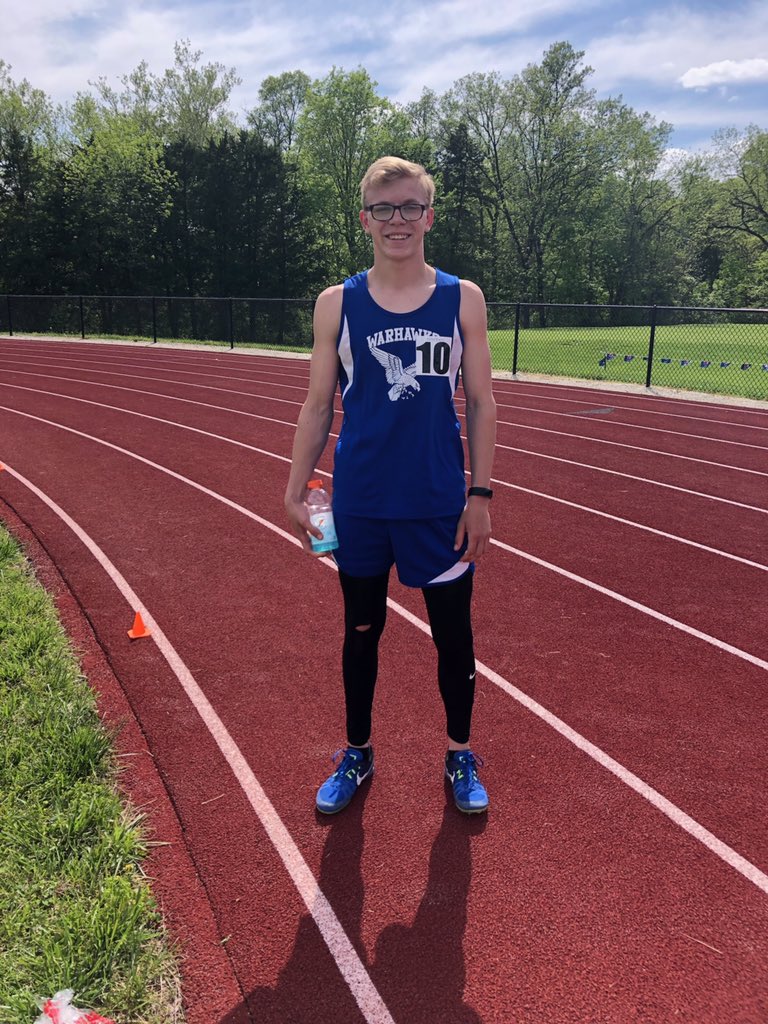 Caleb Sappington District Camp in 800 moving on to sectionals