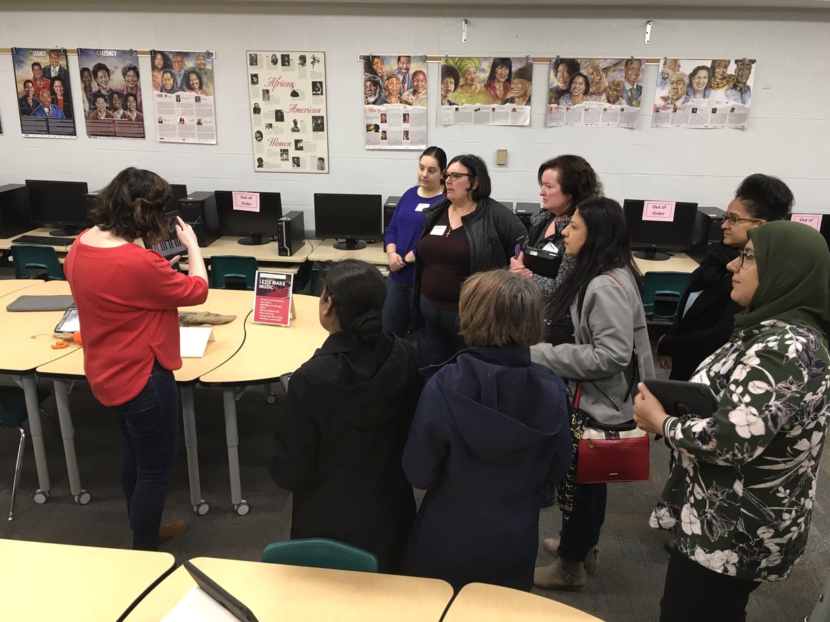 kindyfriends's tweet photo. #BetterTogether thanks to @tina_zita for facilitating this workshop with me (for the 2nd year in a row!) at #DigiSummit & 🙏 to all the amazing educators who came out on a rainy Saturday to learn together. Special shout out to our students - you inspire us every day! @PeelSchools https://t.co/3Kpkscts0H