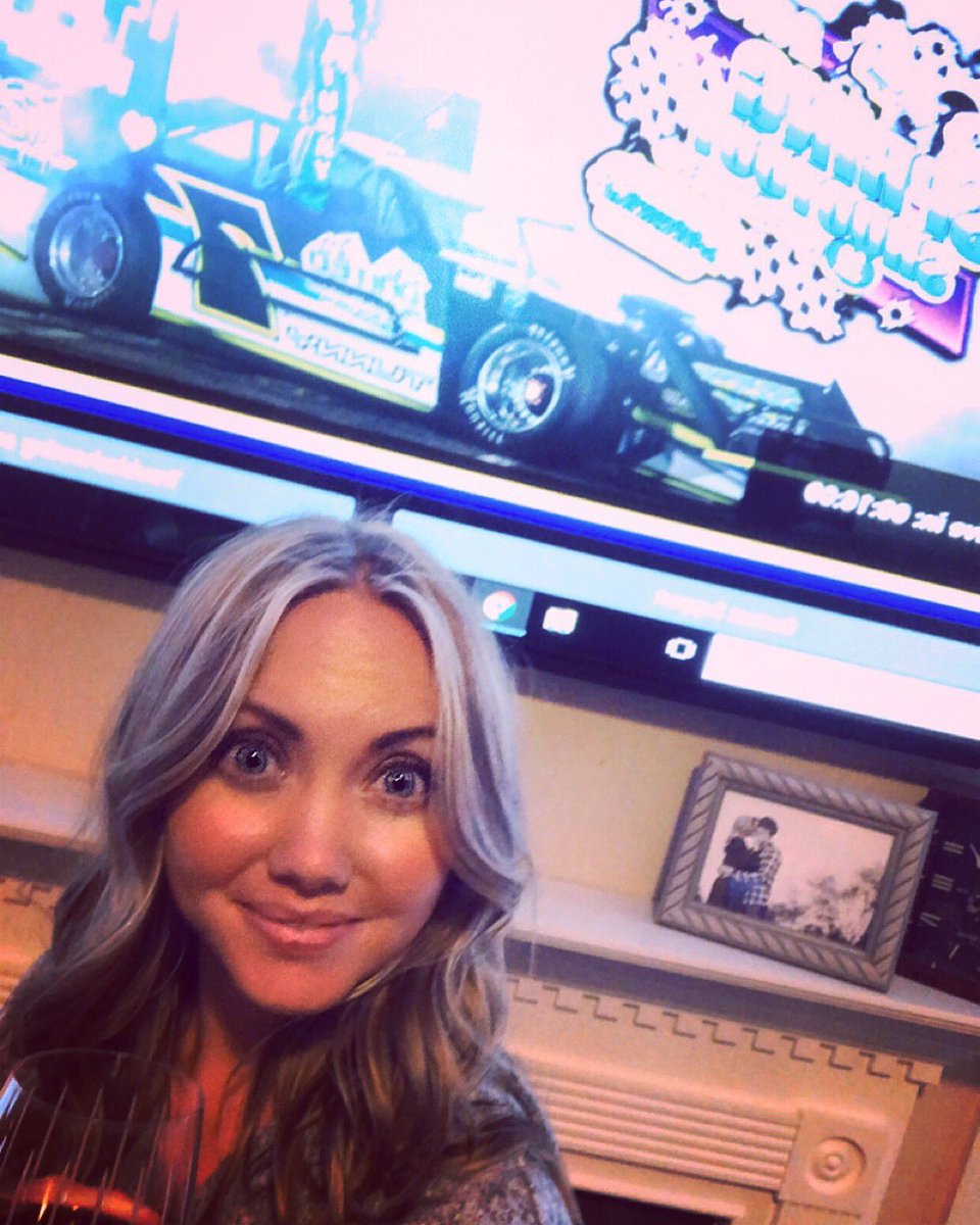 PaigeCMarquardt's tweet photo. Time for some different horsepower 🐎 now that the KY Derby is complete. Tune into @LBTV_racing now to watch my Dad and Calvin Crain in the #SpringShootout at @speedrome #FigureEights #JimFrenchBuilder #C4 🏁 https://t.co/yqh1B35u0q