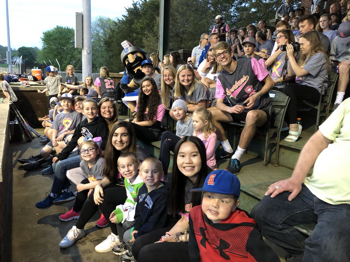 SLHSspartans tweet media