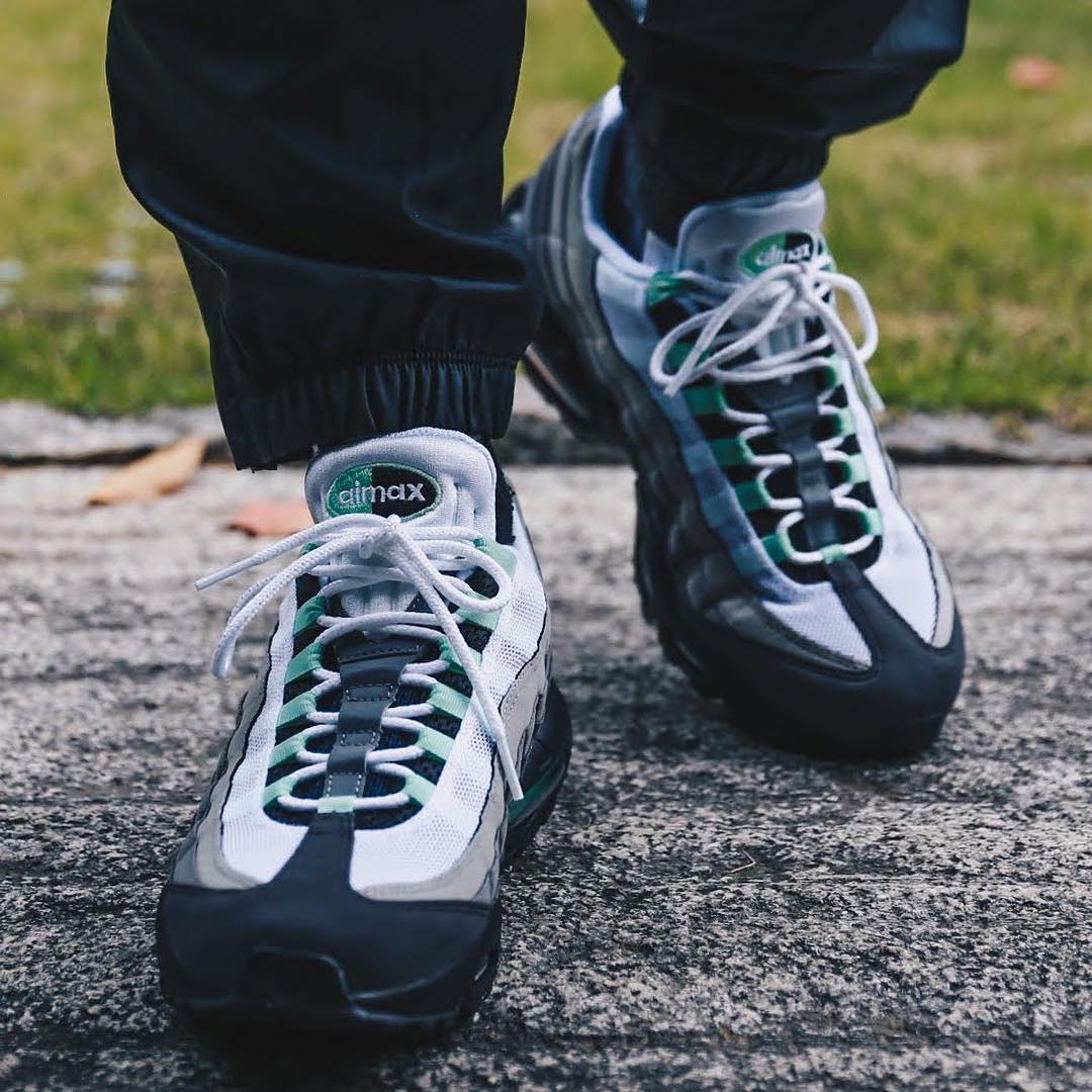 ブランド NIKE - NIKE AIR MAX 95 フレッシュミント ナイキの通販 by